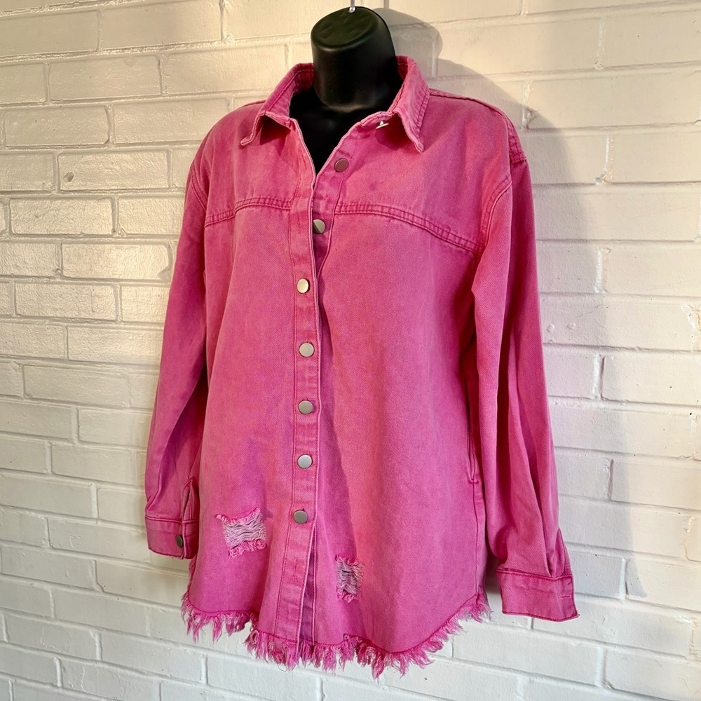 Fantaslook Pink Distressed Denim Jacket/Shacket w/ Frayed Hem, SZ S NWOT - Picture 4 of 13